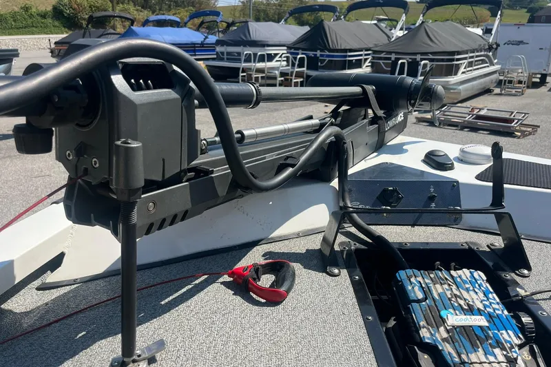 Slide: The Image of 2020 G3 BOATS Sportsman 1810 with Yamaha Vmax 115 SHO, featuring Lowrance equipment. - 20