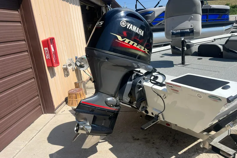 Slide: The Image of 2020 G3 BOATS Sportsman 1810 with Yamaha Vmax 115 SHO outboard motor. - 4