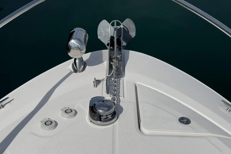 Slide: The Image of Bow of 2016 Sea Ray 280 Sundancer with anchor and winch system. - 11
