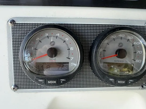 Slide: The Image of Boston Whaler 170 Montauk 2022 - 9