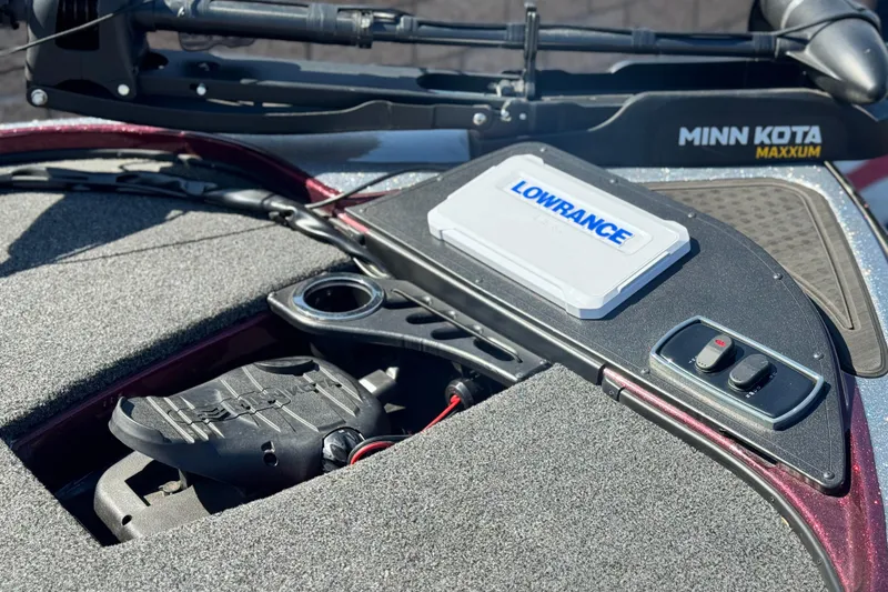 Slide: The Image of Close-up of 2023 Nitro Z18 boat dashboard with Lowrance and Minn Kota Maxxum equipment. - 9