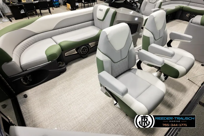 Slide: The Image of 2026 Avalon LSZ EL boat interior with plush seating and modern design. - 10
