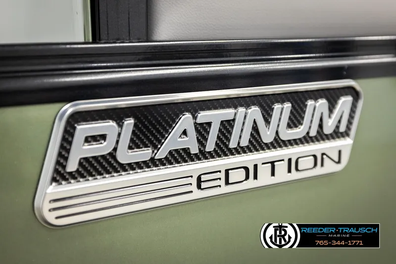 Slide: The Image of 2026 Avalon LSZ EL Platinum Edition badge with carbon fiber detail. - 47