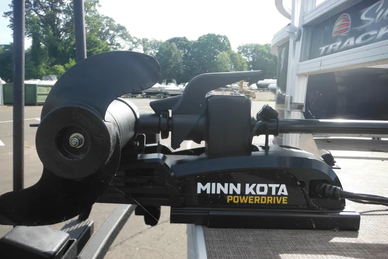 Slide: The Image of Underneath view of 2024 Sun Tracker Bass Buggy 16 XL Select pontoon boat. - 7