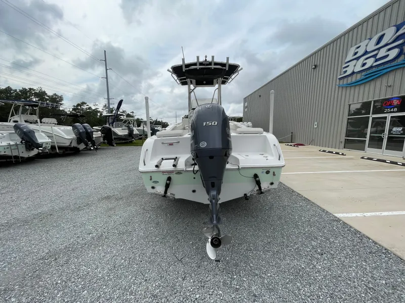 Slide: The Image of Sea Hunt Triton 225 2020 - 2