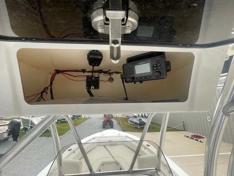 Slide: The Image of Sea Hunt Triton 225 2020 - 22