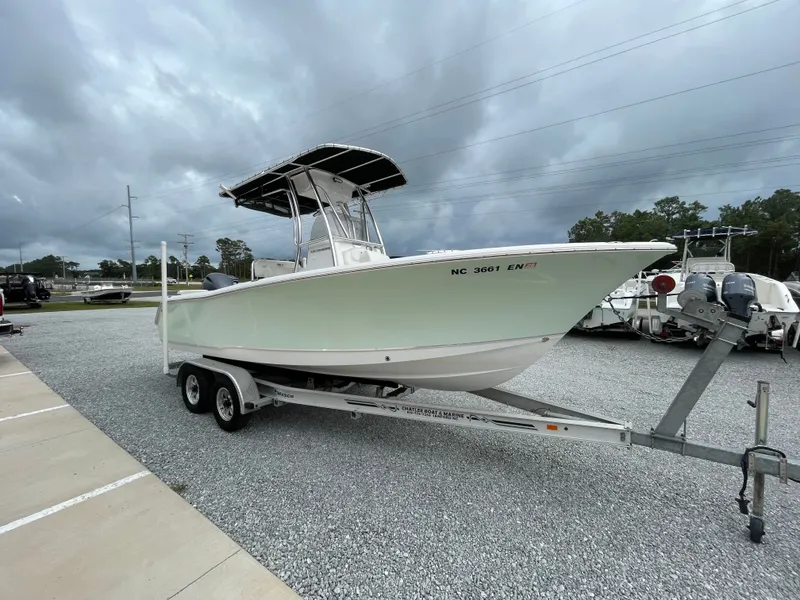 Slide: The Image of Sea Hunt Triton 225 2020 - 5