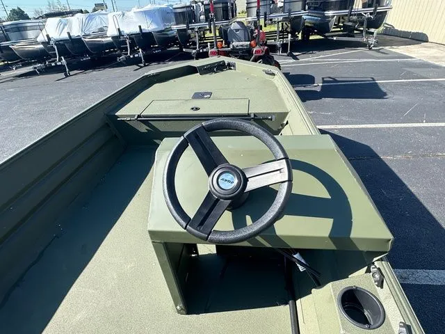 Slide: The Image of Alweld 1652VV MARSH TILLER WITH SIDE CONSOLE KIT 2025 - 3