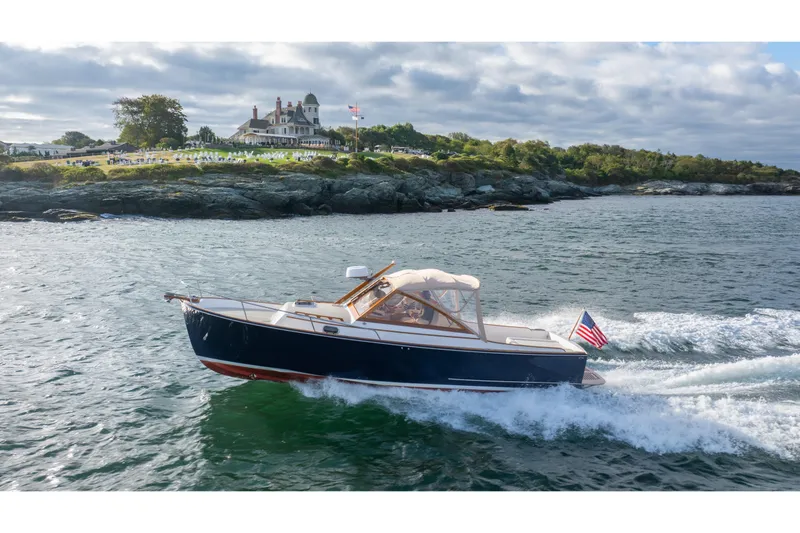 The Image of CH Marine Shelter Island Nomad 2020 - undefined