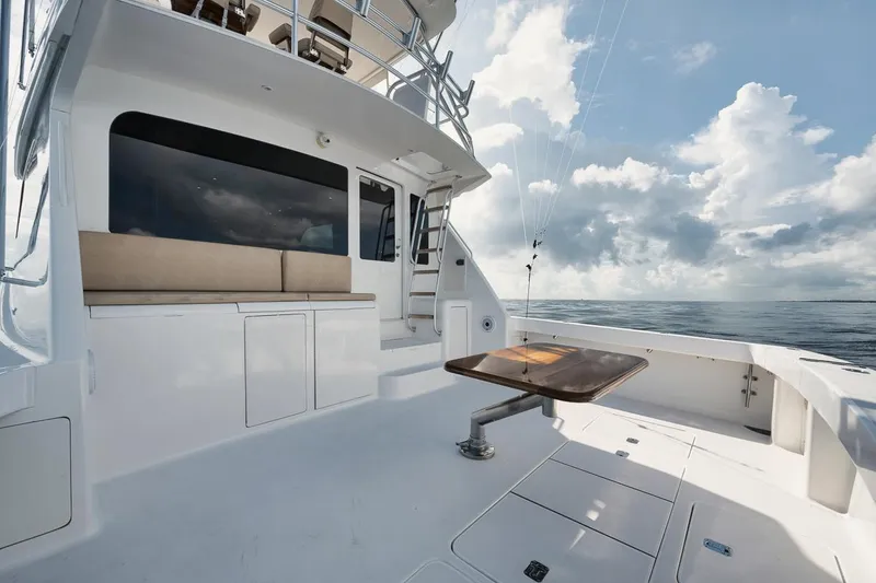 Slide: The Image of 61 Viking The Good Life- Cockpit - 20