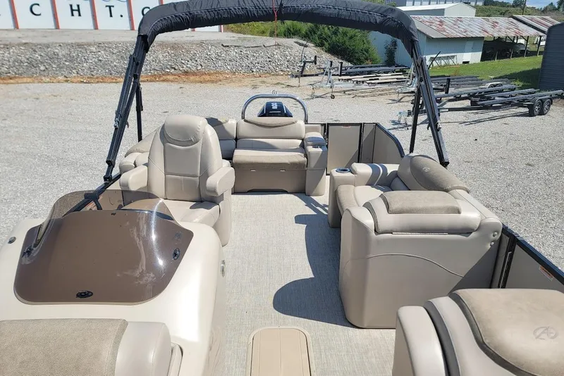 Slide: The Image of 2020 Avalon Catalina Elite 23' pontoon boat with spacious seating and modern design. - 17