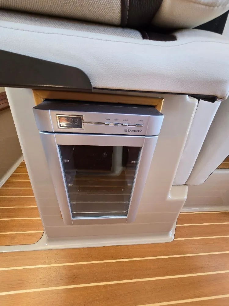 Slide: The Image of Cutwater 30 2014 - 11