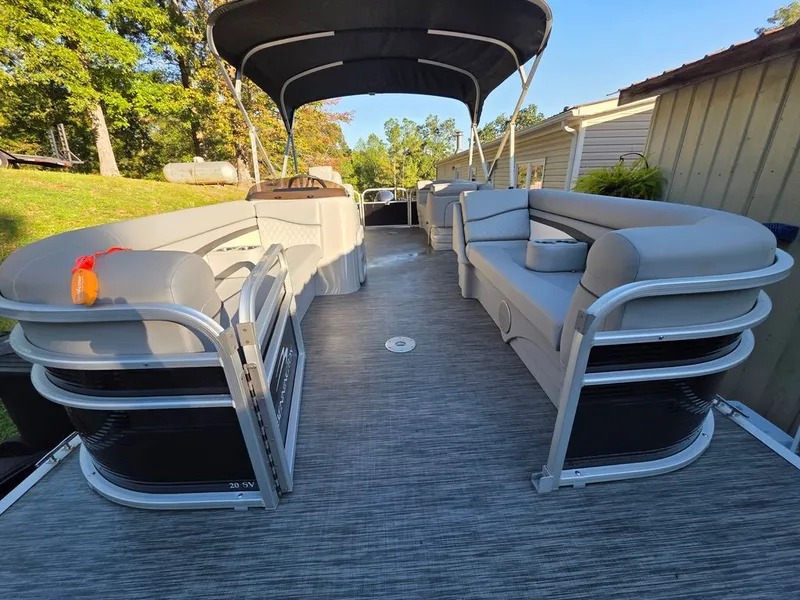 Slide: The Image of Bennington 20UK 2021 - 5