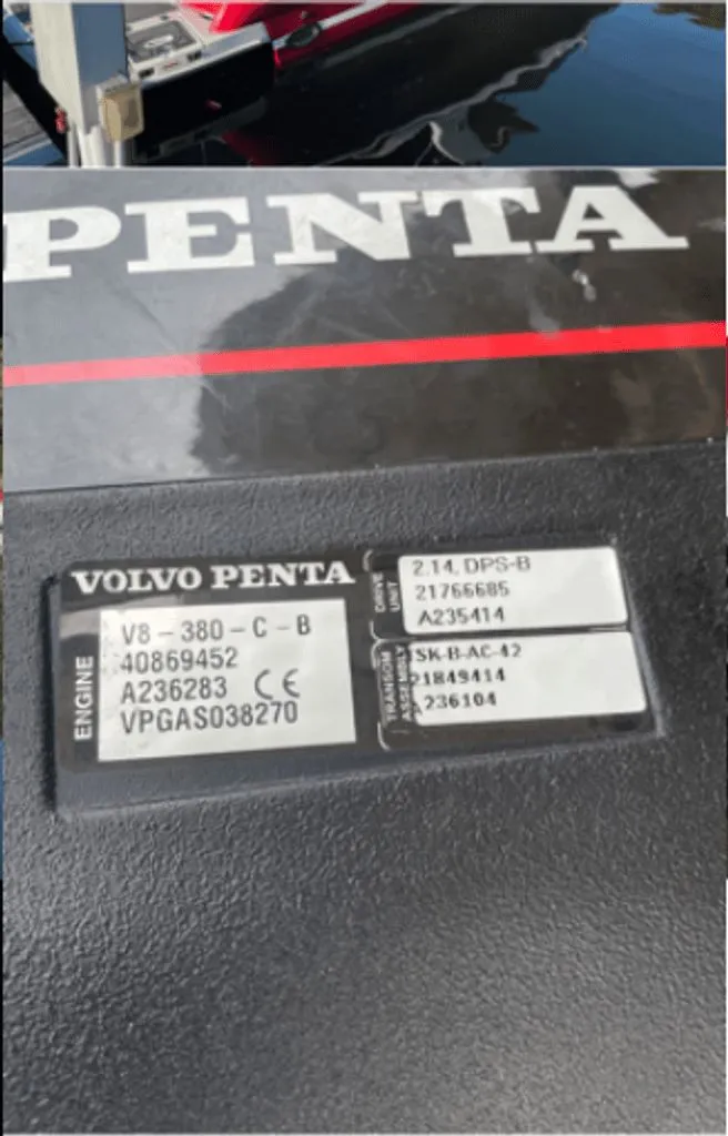 Slide: The Image of Regal 2700 Bow Rider 2013 - 3