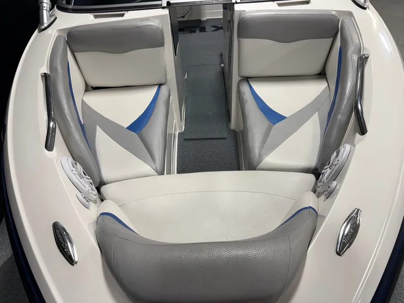 Slide: The Image of MasterCraft X-15 2009 - 15