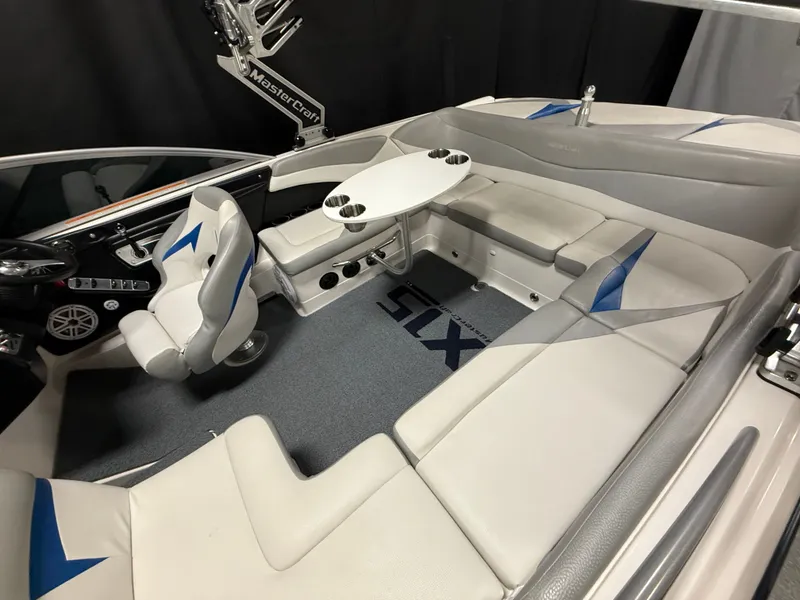 Slide: The Image of MasterCraft X-15 2009 - 6