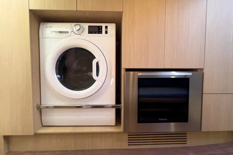 Slide: The Image of Aquila 42 YACHT 2024 - 50