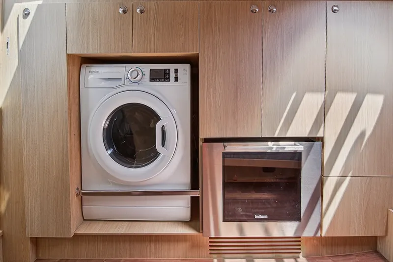 Slide: The Image of Aquila 42 YACHT 2024 - 75