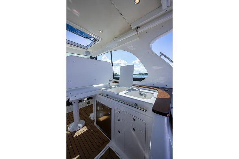 Slide: The Image of Interior of 2023 Hinckley 40x yacht with sleek design and modern amenities. - 15