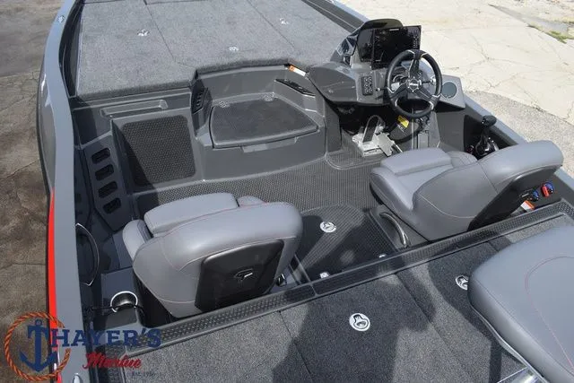 Slide: The Image of Ikon Boats VLX20 2026 - 10