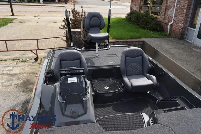 Slide: The Image of Ikon Boats VLX20 2026 - 16