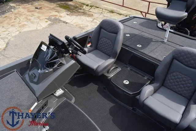 Slide: The Image of Ikon Boats VLX20 2026 - 17