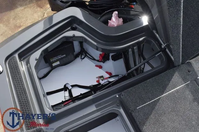 Slide: The Image of Ikon Boats VLX20 2026 - 23