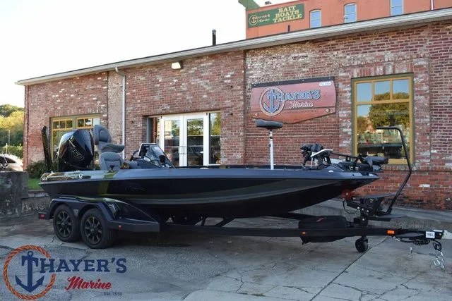 Slide: The Image of Ikon Boats VLE20 2026 - 2