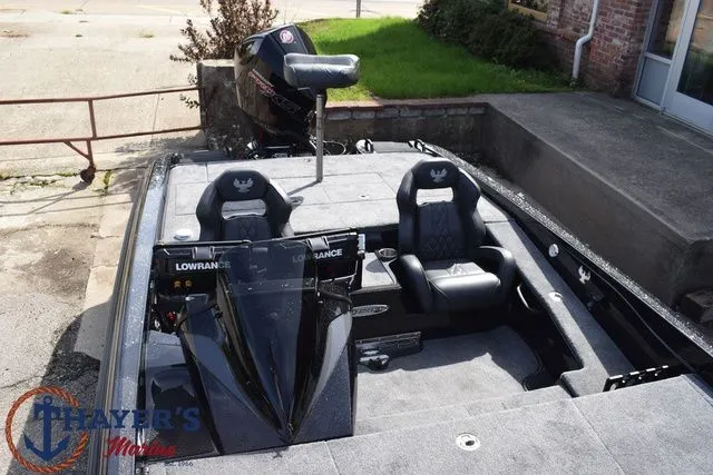 Slide: The Image of Phoenix Bass Boats 921 Elite X 2026 - 20