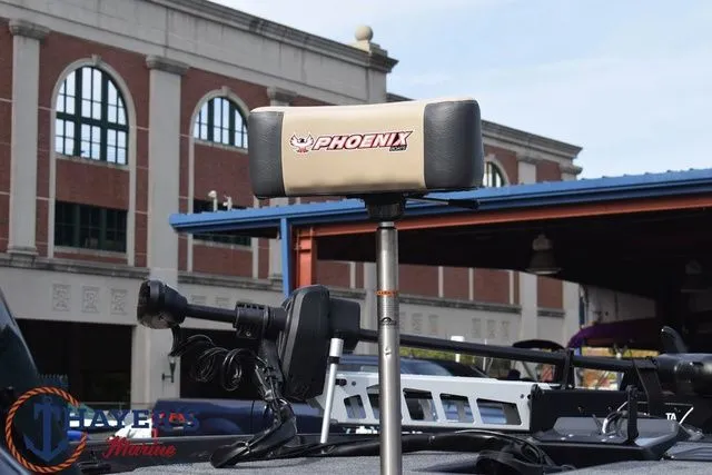 Slide: The Image of Phoenix Bass Boats 721 ZXL 2026 - 18