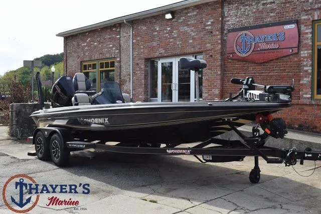Slide: The Image of Phoenix Bass Boats 721 ZXL 2026 - 2