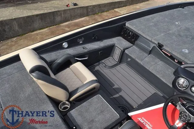 Slide: The Image of Phoenix Bass Boats 721 ZXL 2026 - 25