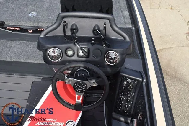 Slide: The Image of Phoenix Bass Boats 721 ZXL 2026 - 26