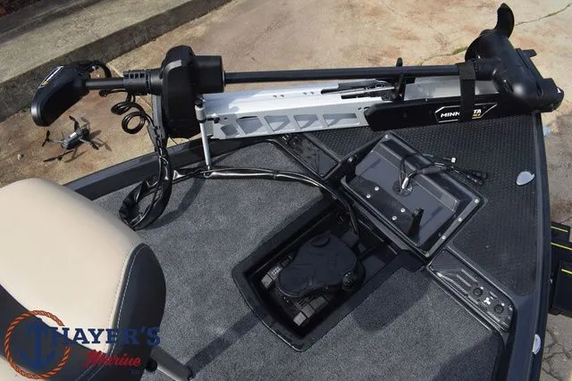 Slide: The Image of Phoenix Bass Boats 721 ZXL 2026 - 27