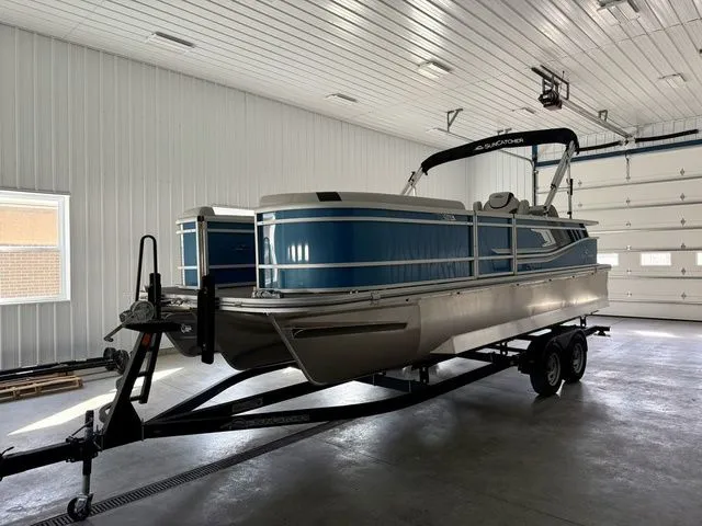 The Image of SunCatcher Select 322SL 2026 - 1