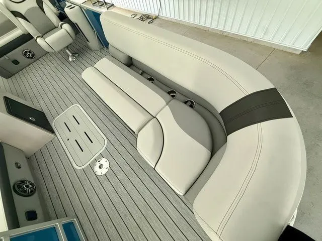 Slide: The Image of SunCatcher Select 322SL 2026 - 13