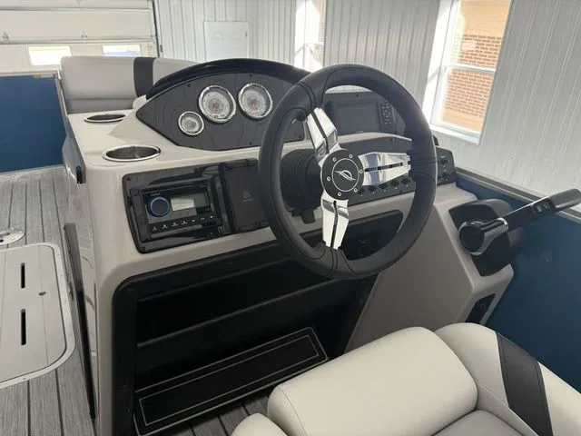 Slide: The Image of SunCatcher Select 322SL 2026 - 20