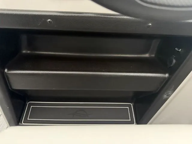 Slide: The Image of SunCatcher Select 322SL 2026 - 24