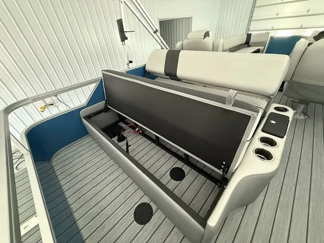 Slide: The Image of SunCatcher Select 322SL 2026 - 29