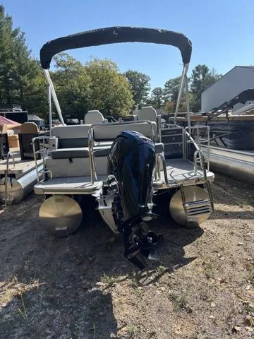 Slide: The Image of Harris Cruiser 210 SLDH 2026 - 5