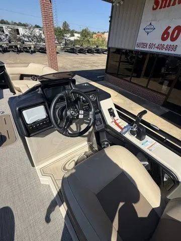 Slide: The Image of Veranda VR265VL 2026 - 16