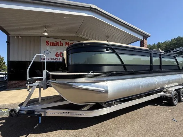 Slide: The Image of Veranda VR265VL 2026 - 2