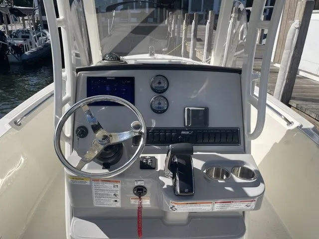 Slide: The Image of Boston Whaler 230 Outrage 2024 - 15