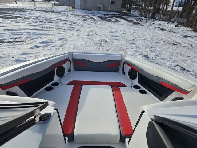 Slide: The Image of Axis T220 2026 - 7