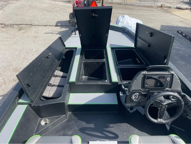 Slide: The Image of Xpress H20 Bass 2025 - 4