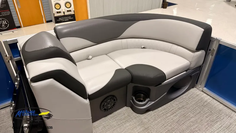 Slide: The Image of Avalon LSZ QL 2285 2022 - 8