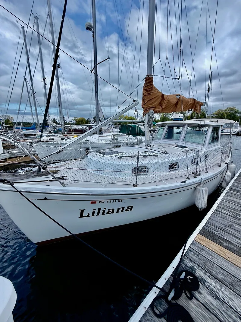 Slide: The Image of Cape Dory Motorsailer 300 1986 - 4