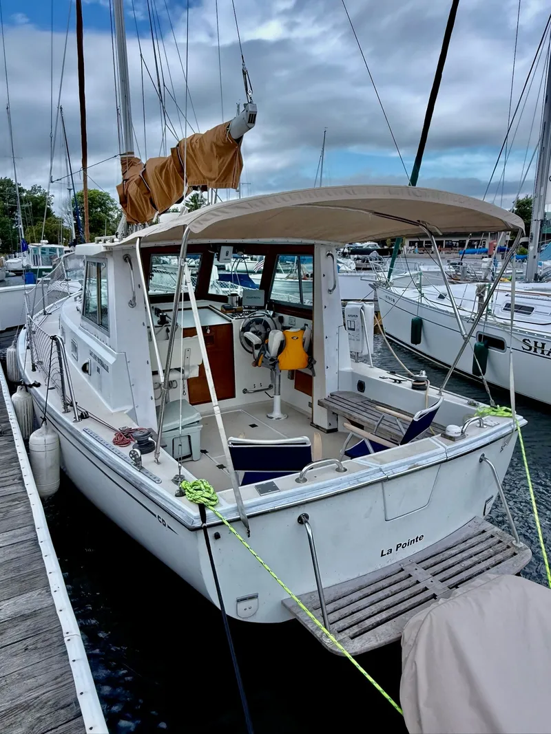 Slide: The Image of Cape Dory Motorsailer 300 1986 - 6