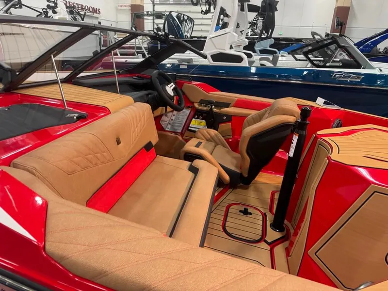 Slide: The Image of Nautique Ski Closed Bow 2026 - 16