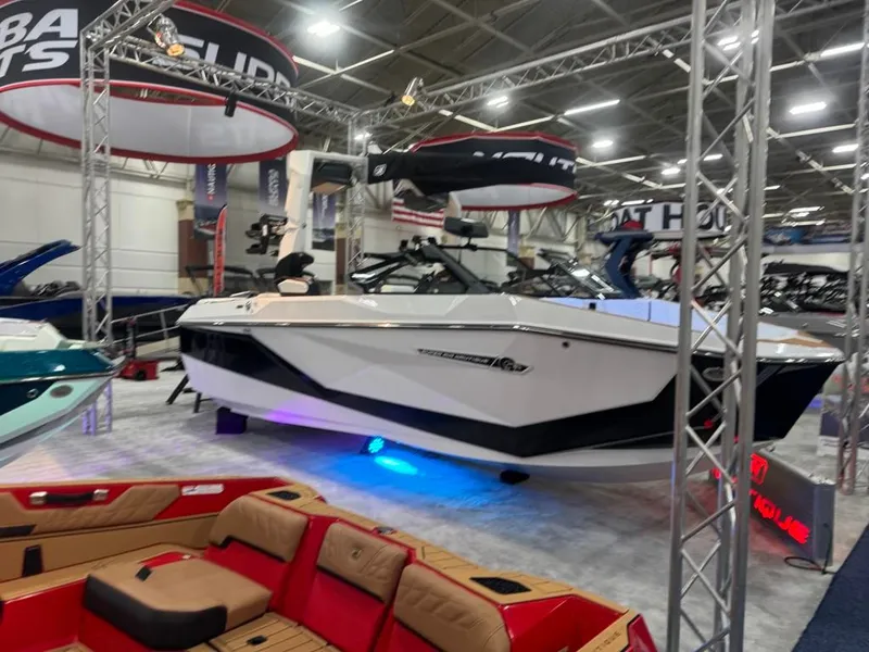 Slide: The Image of Nautique Ski Closed Bow 2026 - 18